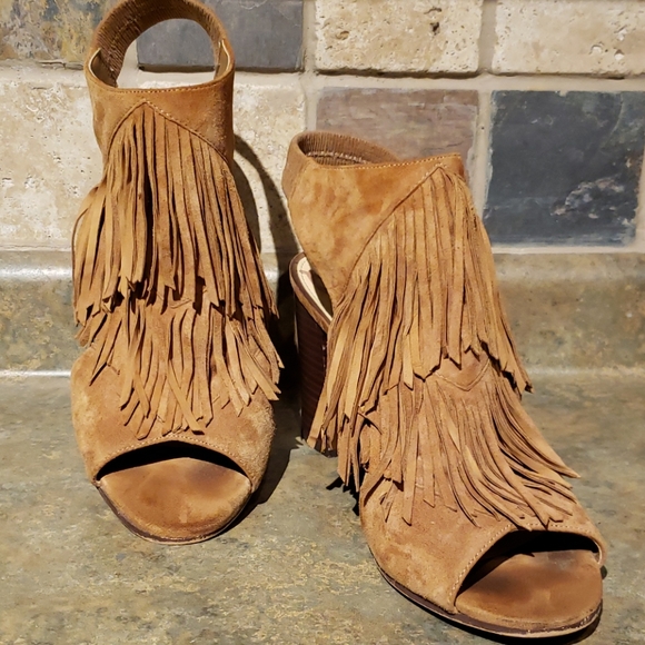 Sam Edelman Shoes - Sam Edelman "Elaine" Fringed Sandles